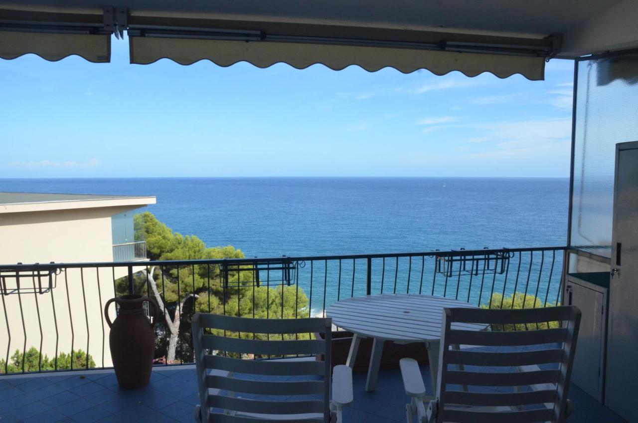 Ferienwohnung Rocce Di Capo Mimosa - Cervo Exterior foto